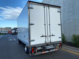 Fuso Canter 515 Wide Pantech Truck - picture2' - Click to enlarge