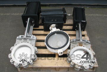 2 x Large Gate Valves 250mm & 1 x Butterfly Valve 300mm - Keystone 2 x Large Gate Valves 250mm & 1 x Butterfly Valve 300mm - Keystone