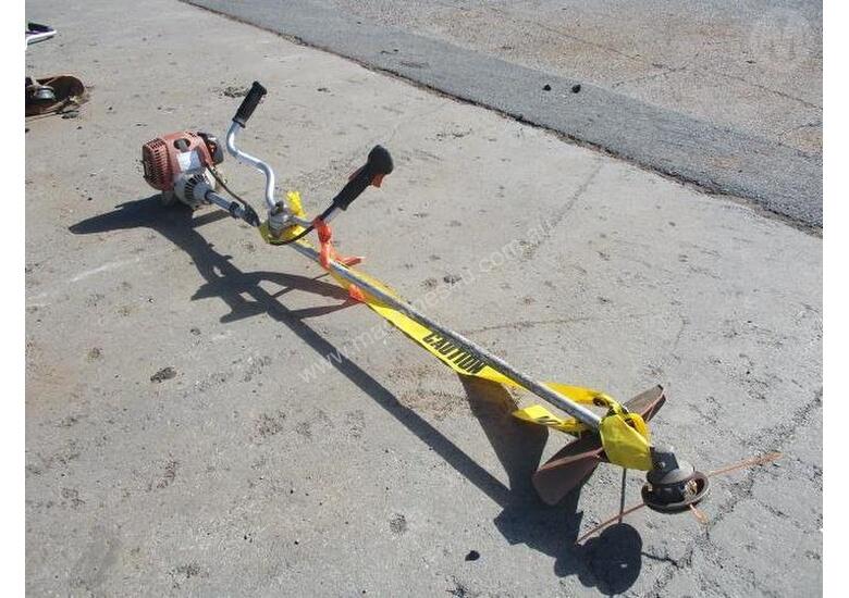 Used stihl Stihl FS110 Brushcutter Brush Cutter in , Listed on Machines4u