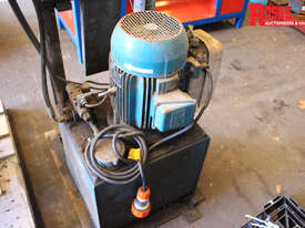 Hydraulic Key Punch - picture2' - Click to enlarge