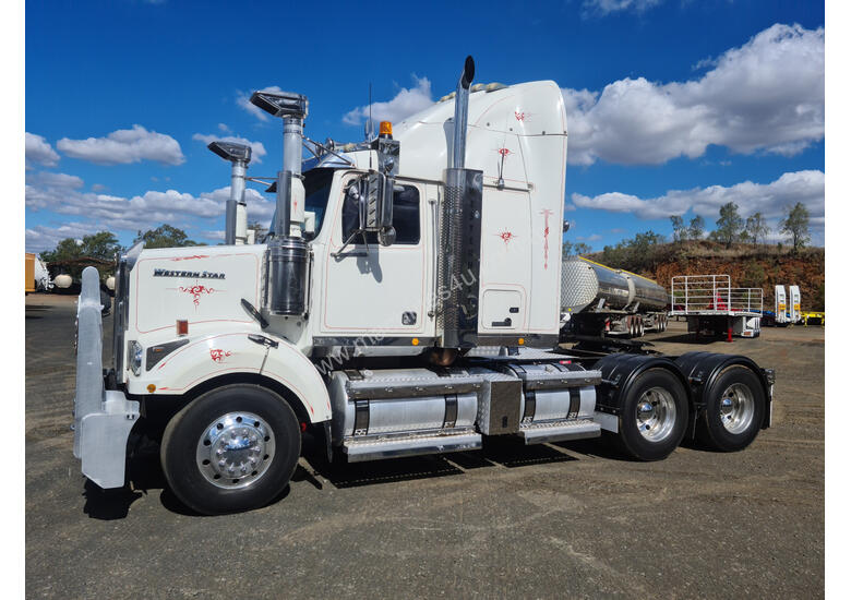 caption Western Star 4800FX Primemover Truck