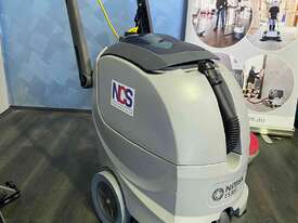 Nilfisk ES300 Carpet Extractor - picture0' - Click to enlarge