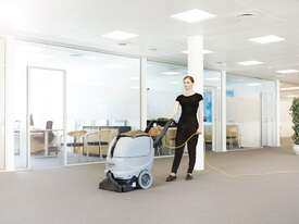 Nilfisk ES300 Carpet Extractor - picture2' - Click to enlarge