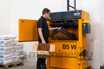 Bramidan B5W Vertical Baler | 5 Tonne Press Force | Great for handling large boxes