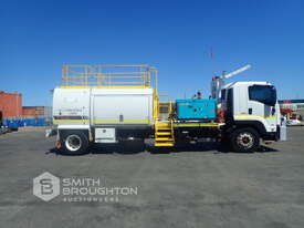 2010 ISUZU FTR900 LONG 4X2 SERVICE TRUCK - picture2' - Click to enlarge