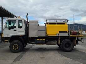 Isuzu F-series - picture2' - Click to enlarge