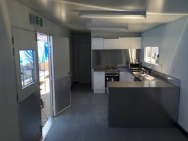 9.6m X 3m Kitchen/ Diner - picture1' - Click to enlarge
