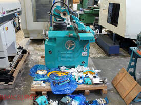 Gronhi M6025K Universal Tool & Cutter grinder  - picture1' - Click to enlarge