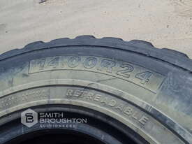 2 X 14.00R24 TECHKING GRADER TYRES - picture1' - Click to enlarge