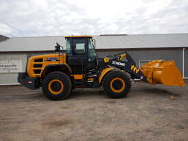 XC948 4T Lift capacity Wheel Loader IN STOCK NOW! - picture1' - Click to enlarge