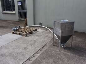 Spring Auger Feeder with Hopper - picture6' - Click to enlarge