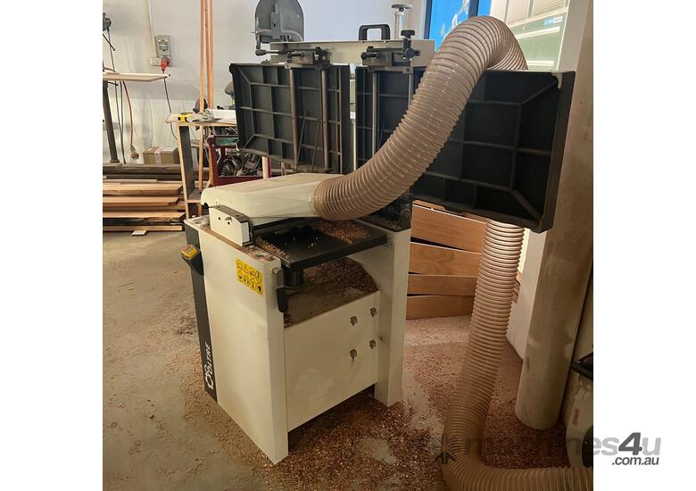 caption *Ex Display / Demo Stock* 410mm (16