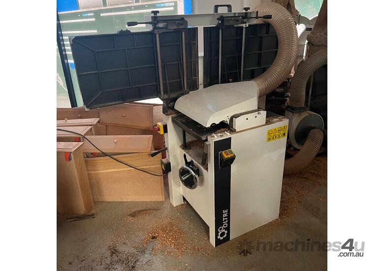 caption *Ex Display / Demo Stock* 410mm (16
