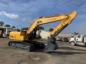 22t Excavator, full range of buckets, full range of attachments! - Hire - picture0' - Click to enlarge