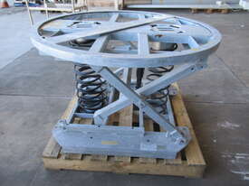 Pallet Lifter, Capacity: 2000kg. - picture1' - Click to enlarge