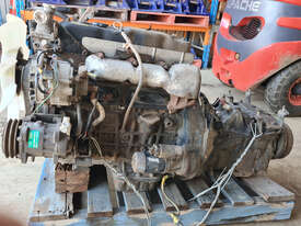 Isuzu NPR200 Engine Parts - picture2' - Click to enlarge