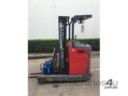 1.4T Battery Electric Reach Stand Up Truck