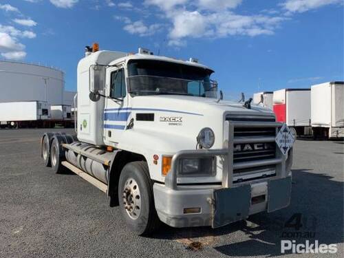 2000 Mack CH688 RST