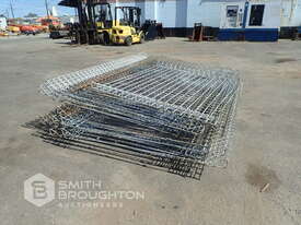 PALLET COMPRISING OF ASSORTED METAL POOL FENCING - picture0' - Click to enlarge