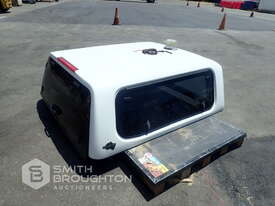 UTE TRAY FIBREGLASS CANOPY - picture1' - Click to enlarge