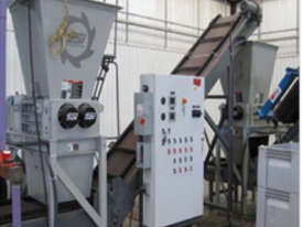 SSI Dual-Shear M55 Two Shaft Shredder - picture0' - Click to enlarge
