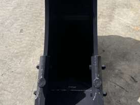 GP450MM WIDE BUCKET 20 TONNE SYDNEY BUCKETS - picture0' - Click to enlarge