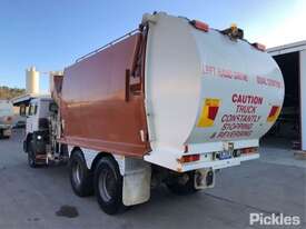 2009 Iveco ACCO 2350F - picture2' - Click to enlarge