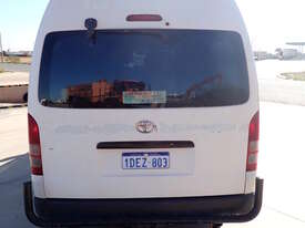 2009 TOYOTA HIACE COMMUTER 12 SEATER VAN - picture1' - Click to enlarge