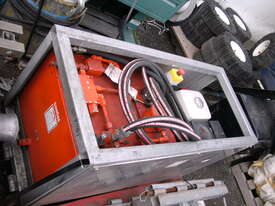 11hp honda , electric start , fitted in alloy frame , large Oil Tank - picture0' - Click to enlarge