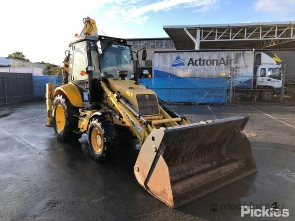 Used New Holland 2006 New Holland LB110B-4PS Backhoe In , - Listed On ...