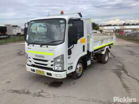 2018 Isuzu NLR 45-150 - picture0' - Click to enlarge