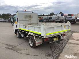 2018 Isuzu NLR 45-150 - picture2' - Click to enlarge