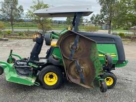 John Deere 1600t - picture2' - Click to enlarge