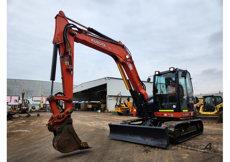 caption 2020 KUBOTA KX080 EXCAVATOR WITH FULL RAIL SPEC, RUBBER TRACKS AND LOW 1653 HOURS