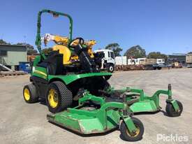 2015 John Deere 1570 Terrain Cut - picture0' - Click to enlarge