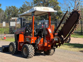 Ditch Witch RT40 Trencher Trenching - picture1' - Click to enlarge