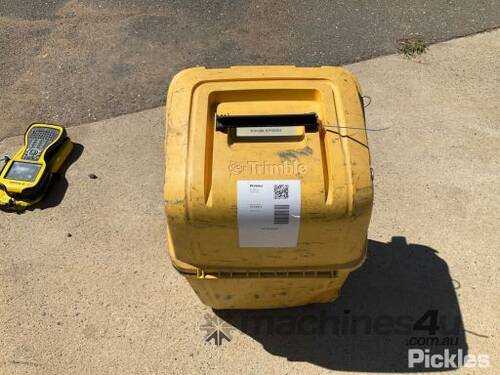 Surveying Equipment, Trimble Kit SPS730 Universal Total Station 71420042,Serial No: 7142004200000000