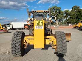 John Deere 872GP - picture0' - Click to enlarge