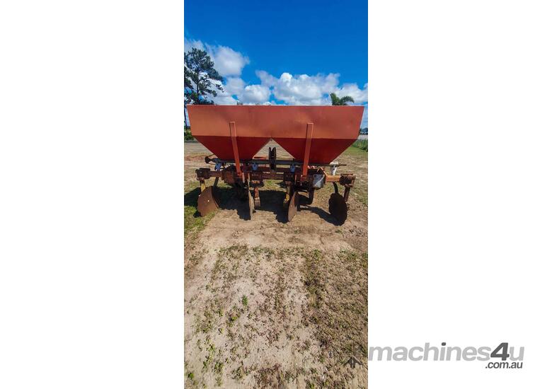 caption Hodge Trash Incorporator - Fertilizer