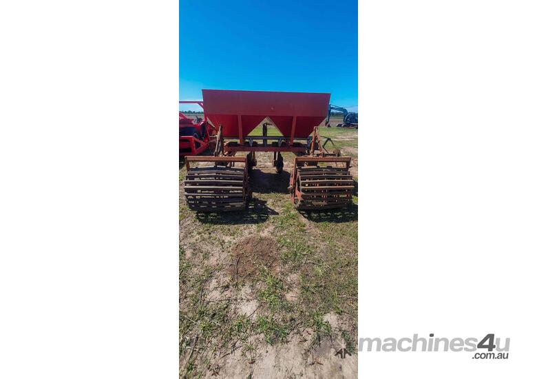caption Hodge Trash Incorporator - Fertilizer