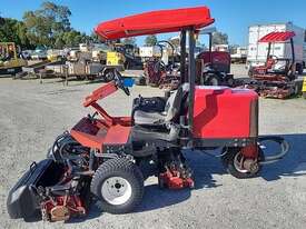 Toro Reelmaster - picture2' - Click to enlarge