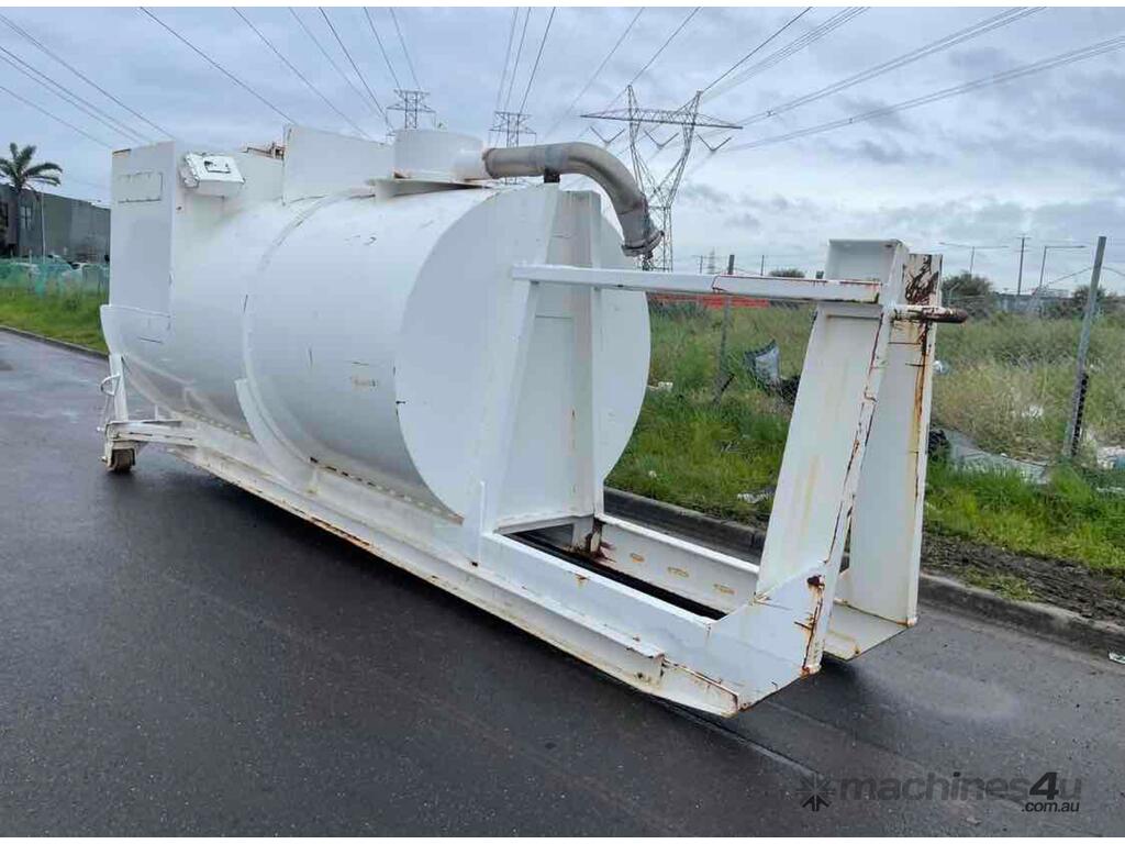Buy Used Mecal Mecal Vacuum Interceptor Tank on Hooklift Vacuum Tanker