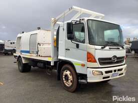 2010 Hino GH1J - picture0' - Click to enlarge