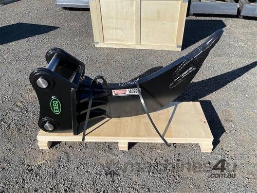 Unused Excavator Ripper Attachment, Model: EXEQ06,