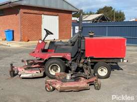 Toro 4000-D Ride On Mower - picture2' - Click to enlarge