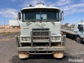 1975 Mack FR700 Cab Chassis Day Cab - picture0' - Click to enlarge