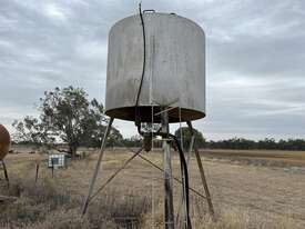 Overhead Fuel Tank - picture0' - Click to enlarge