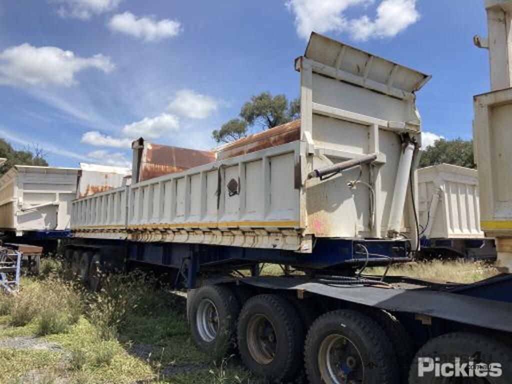 Buy Used unbranded Unbranded Quad Axle Side Tipper Side Tipper Trailers in , Listed on Machines4u
