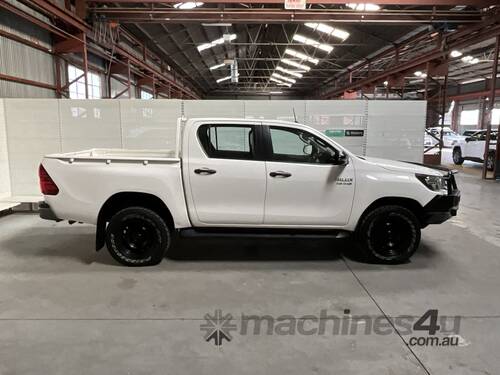 2017 Toyota Hilux SR (4x4) Diesel