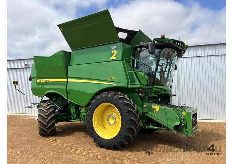 caption 2020 John Deere S790 Combines